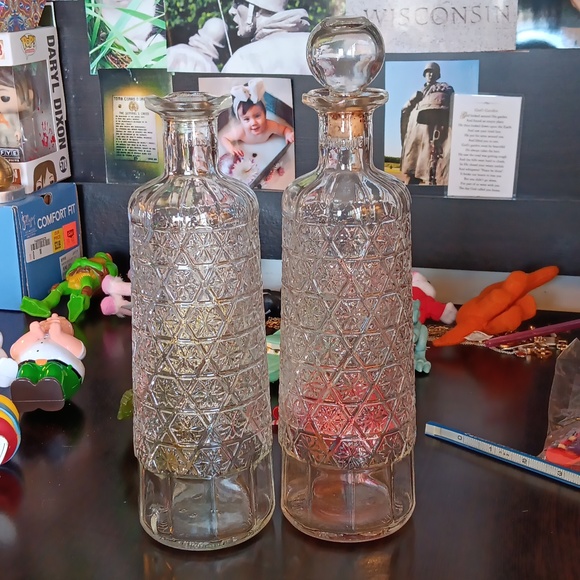 GLASS DECANTER BOTTLES - Picture 1 of 1